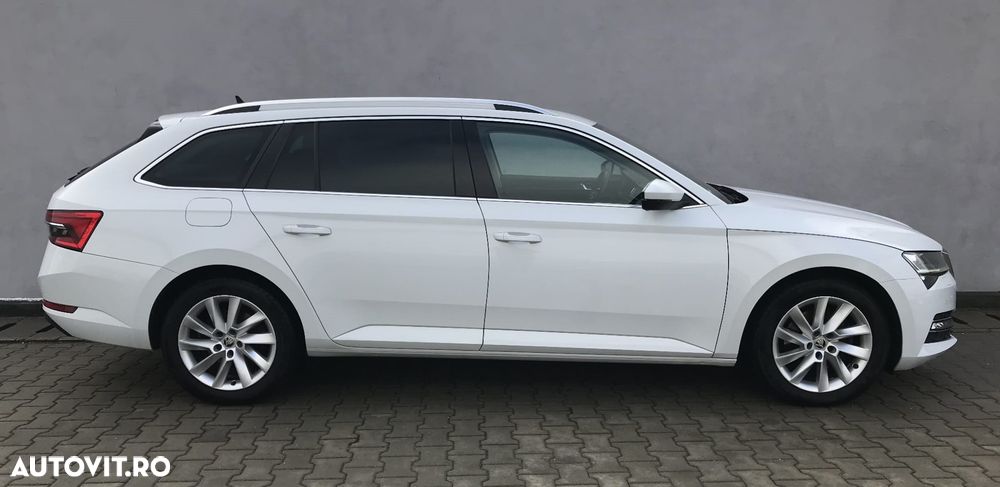 Skoda Superb 2.0 TDI 4X4 DSG Style - 9