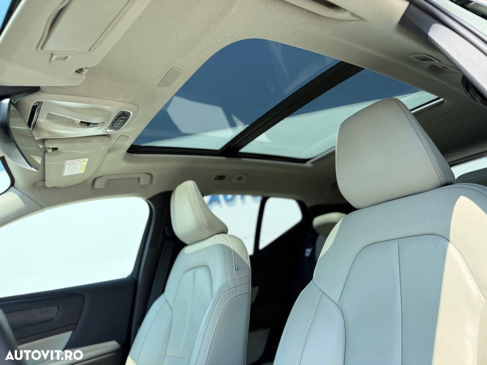 Volvo XC 40 T4 Recharge DKG Plus Bright - 12