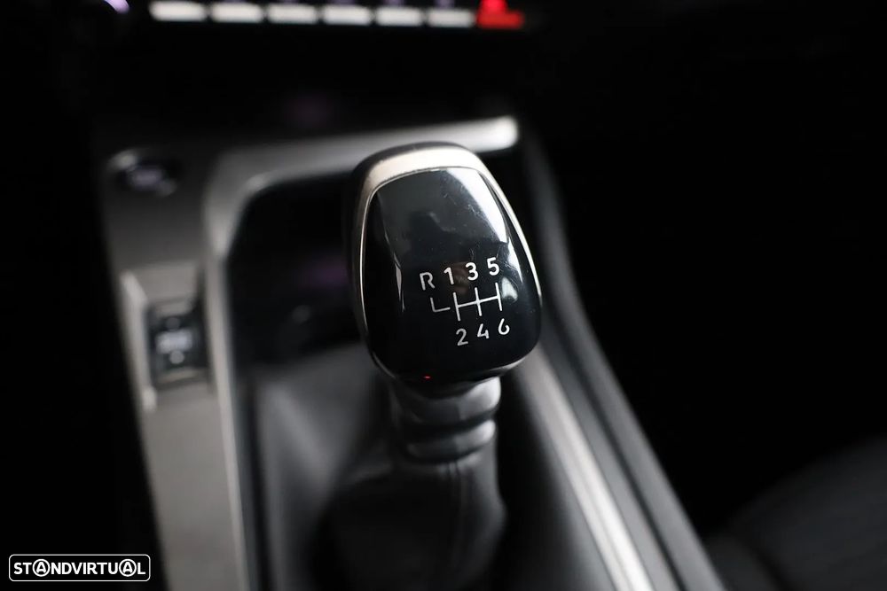 Peugeot 308 1.2 PureTech Active Pack - 16