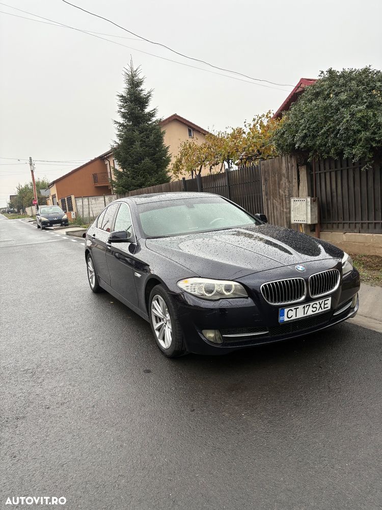 BMW Seria 5 ver-520d-touring-modern-line - 12