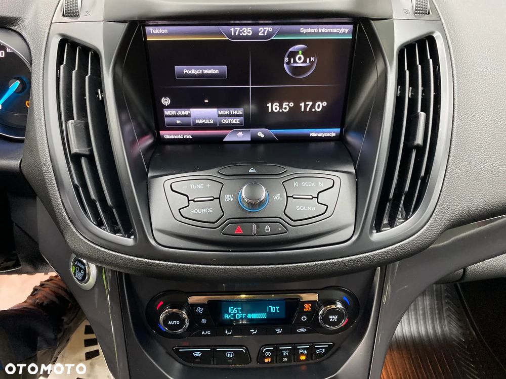 Ford Kuga 1.5 EcoBoost 4x4 Titanium - 32