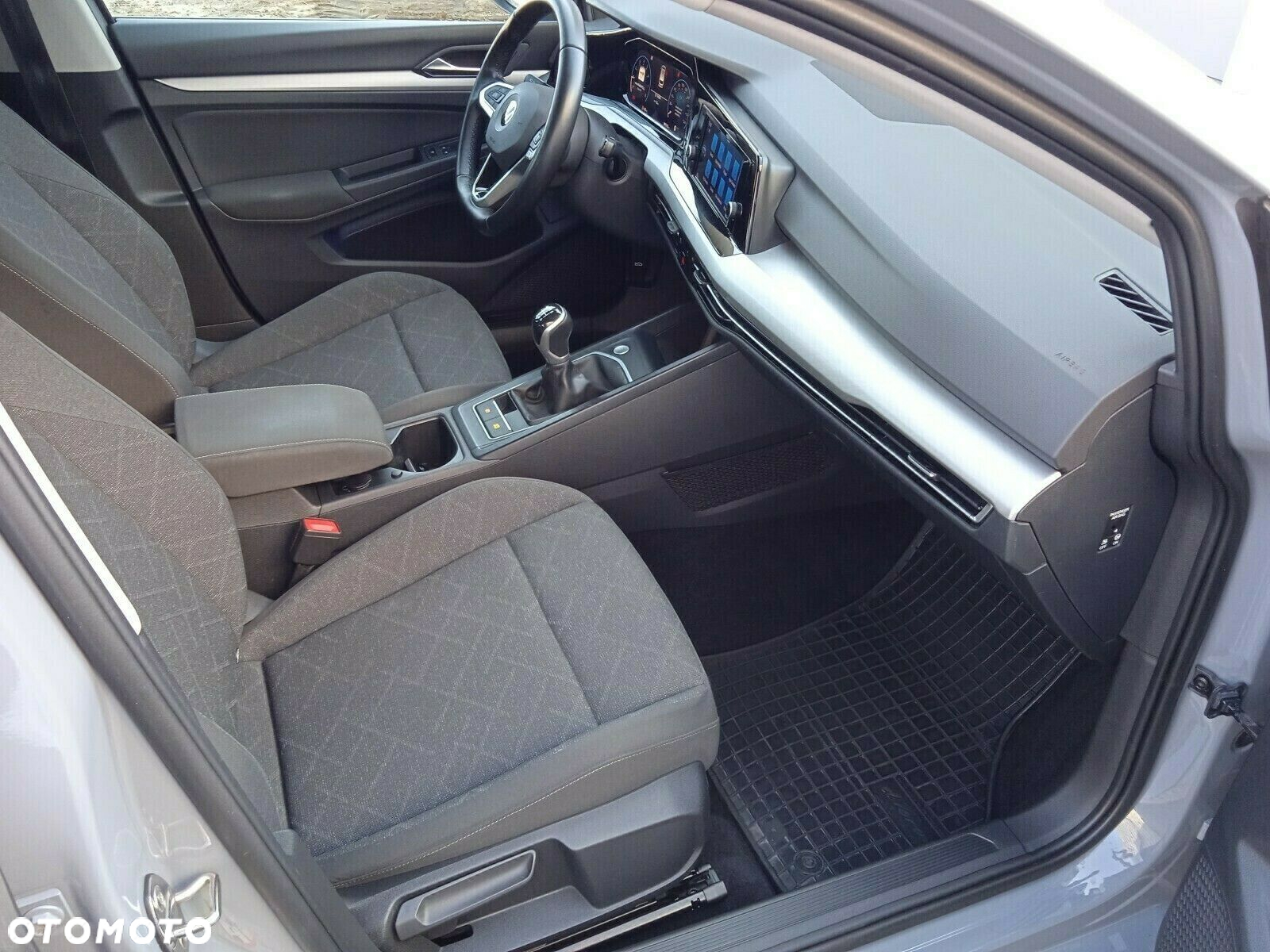 Volkswagen Golf VIII 1.5 TSI EVO Life - 13