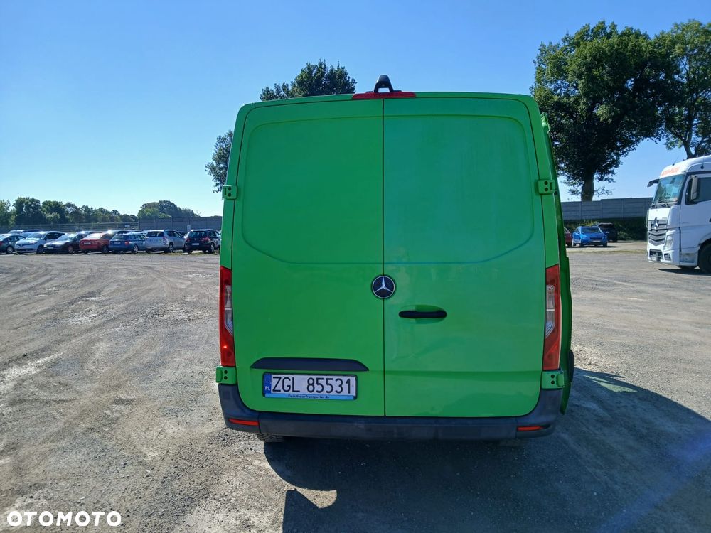 Mercedes-Benz Sprinter - 6