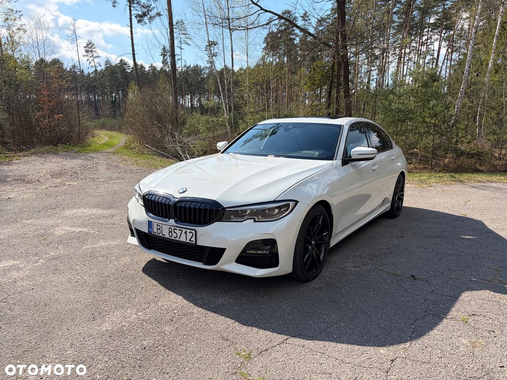BMW Seria 3 330i M Sport - 1