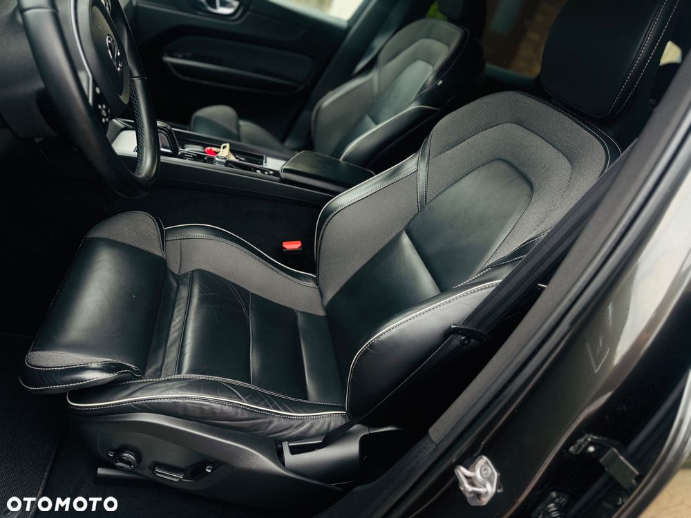 Volvo XC 60 B4 D AWD Geartronic RDesign - 5