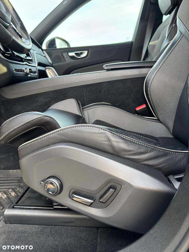 Volvo XC 60 B4 B R-Design - 15