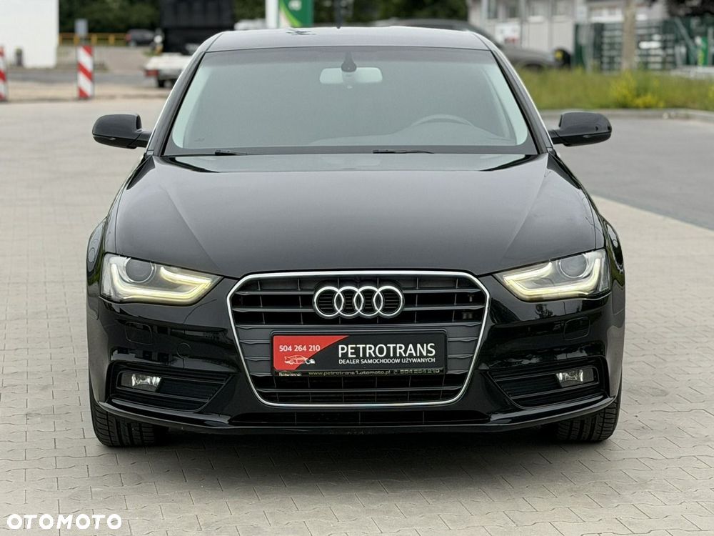 Audi A4 Limousine - 6