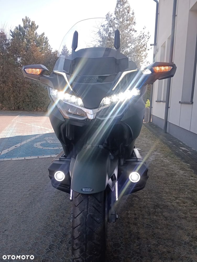 Honda GL - 12