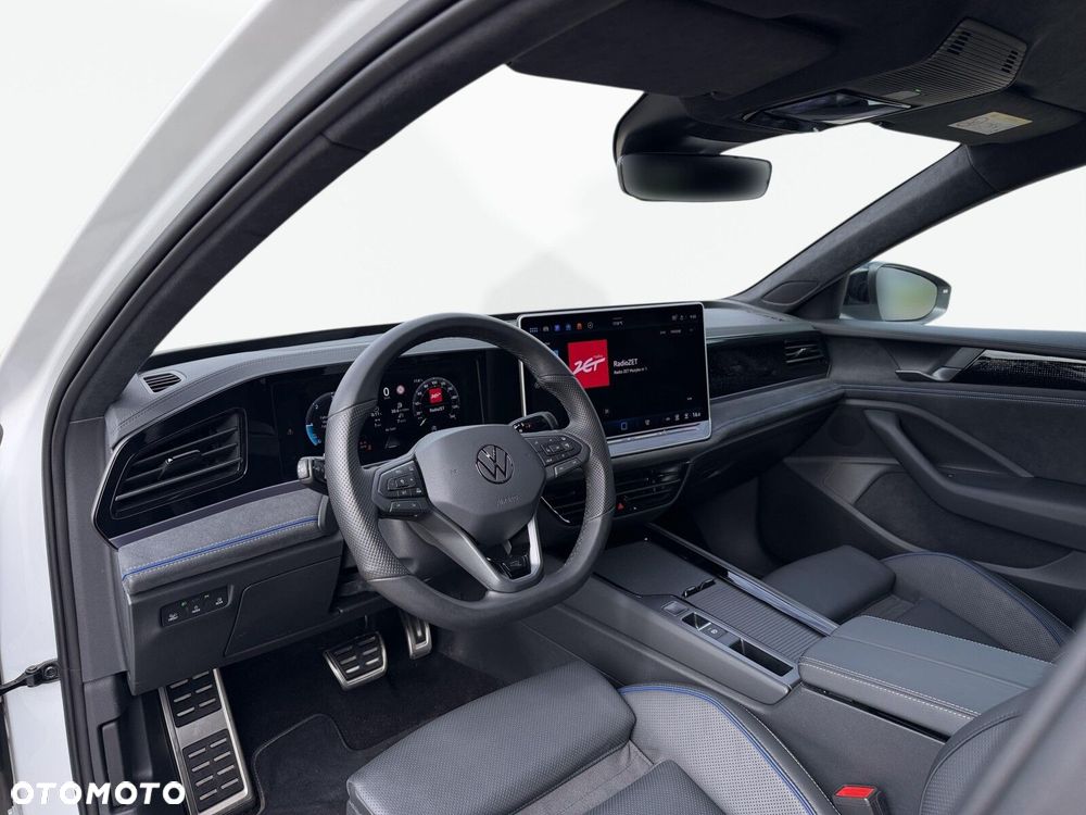 Volkswagen Passat Variant 2.0 TDI SCR 4Mot R-Line DSG - 10