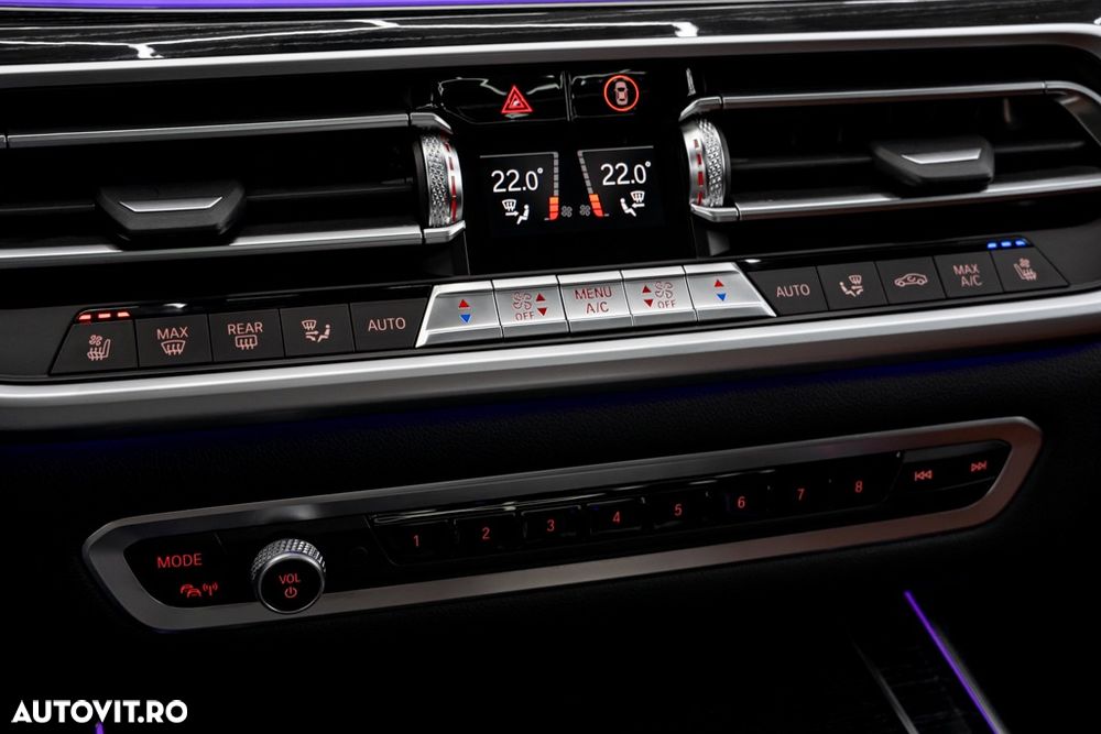 BMW X7 xDrive40d MHEV - 38