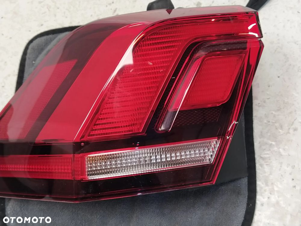 VW TIGUAN LAMPA LEWY TYŁ LED LEWA TYLNA ORYGINAŁ - 6