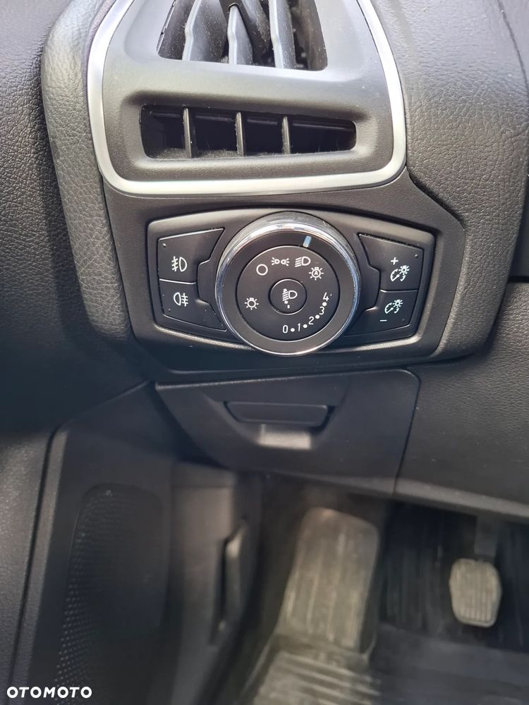 Ford Focus 1.6 TDCi DPF Start-Stopp-System Titanium - 13