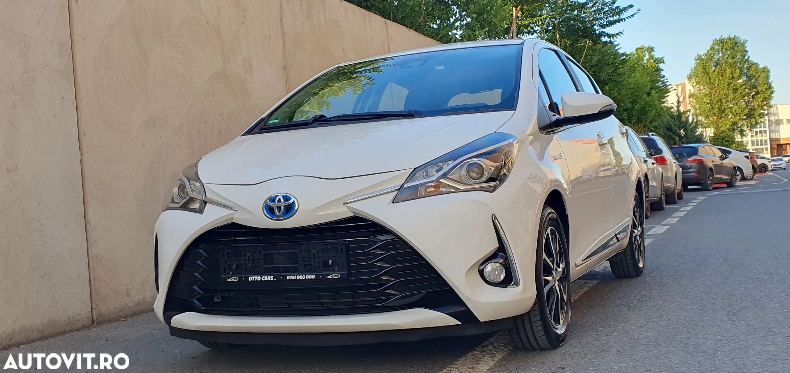 Toyota Yaris Hybrid 1.5 VVT-i Y20 Team Deutschland - 1