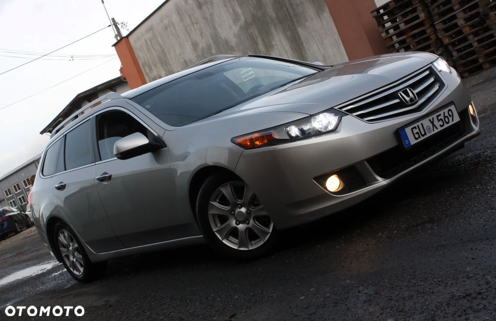 Honda Accord 2009 photo 2