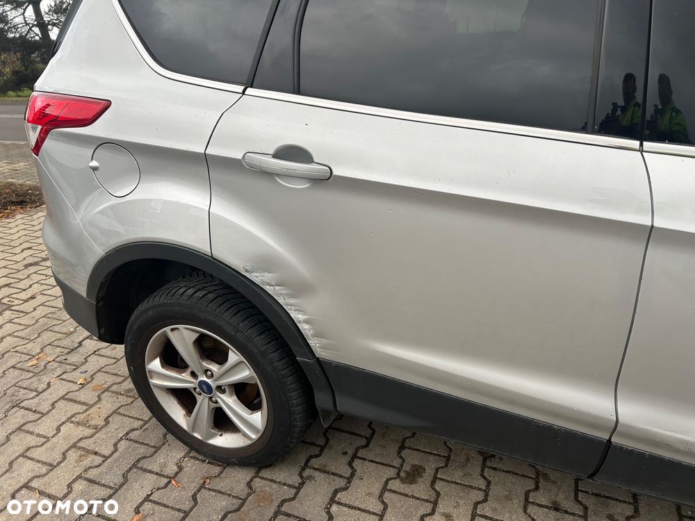 Ford Kuga - 14