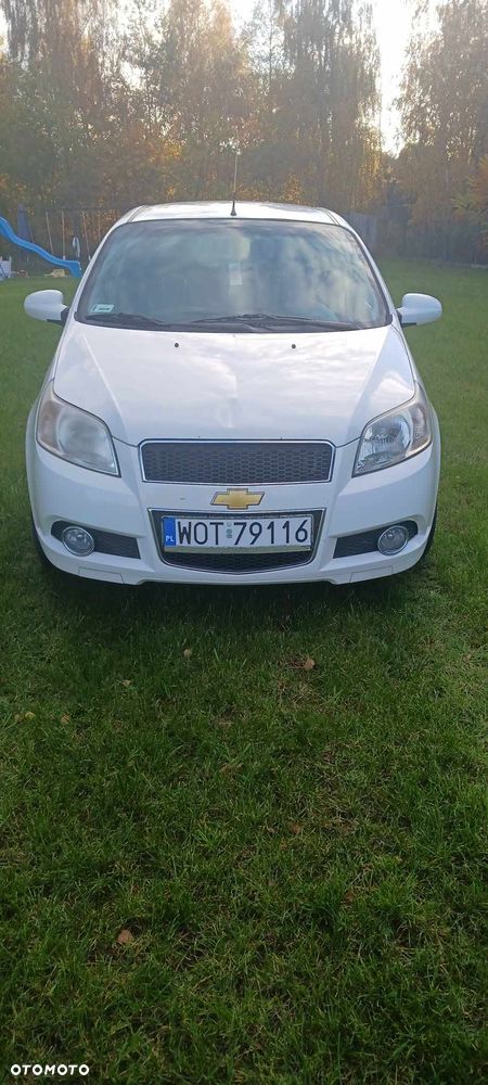 Chevrolet Aveo 2009 photo 2