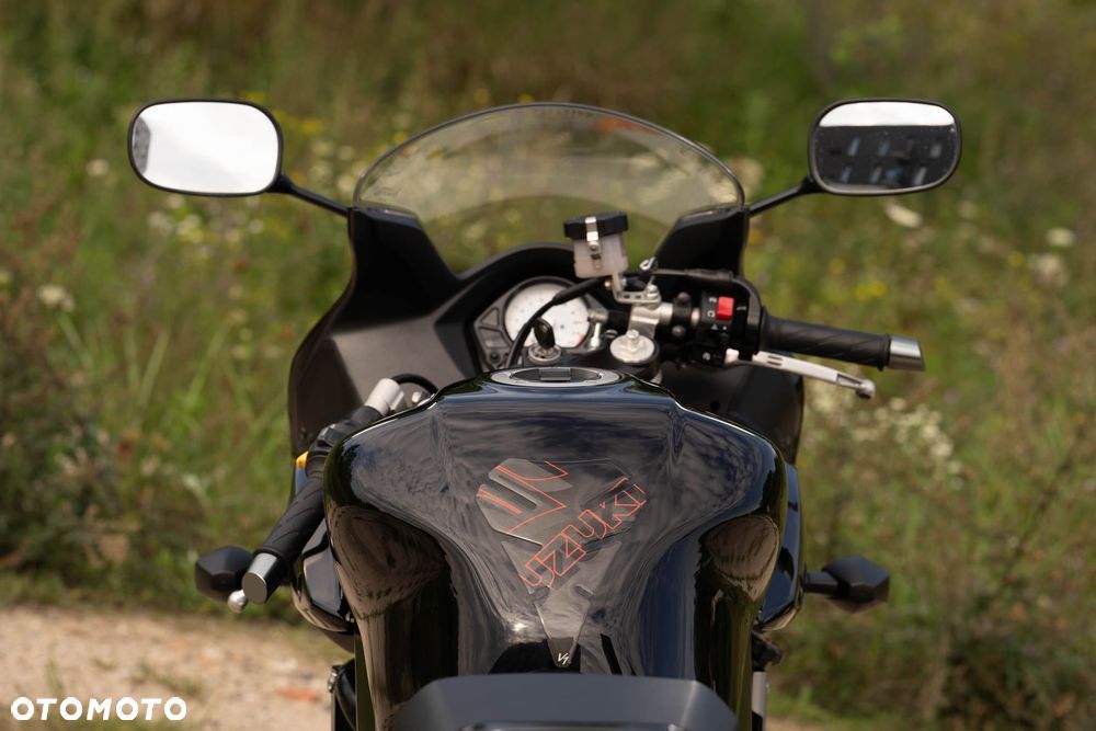 Suzuki SV - 11