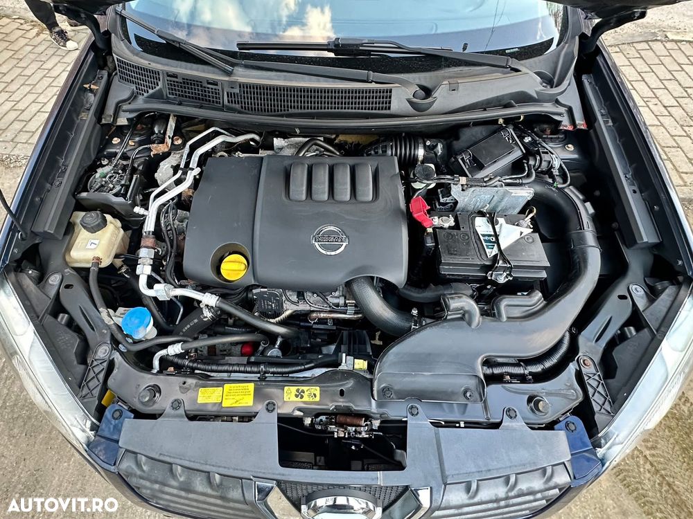 Nissan Qashqai 2.0 DCI 4 x 4 DPF Aut acenta - 10