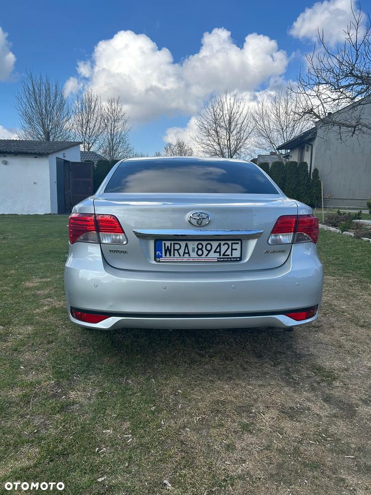 Toyota Avensis 1.8 Style - 4