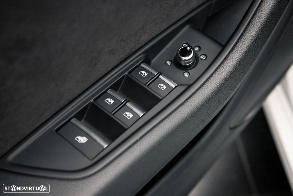 Audi A5 Cabrio 40 TFSI S tronic S line - 45