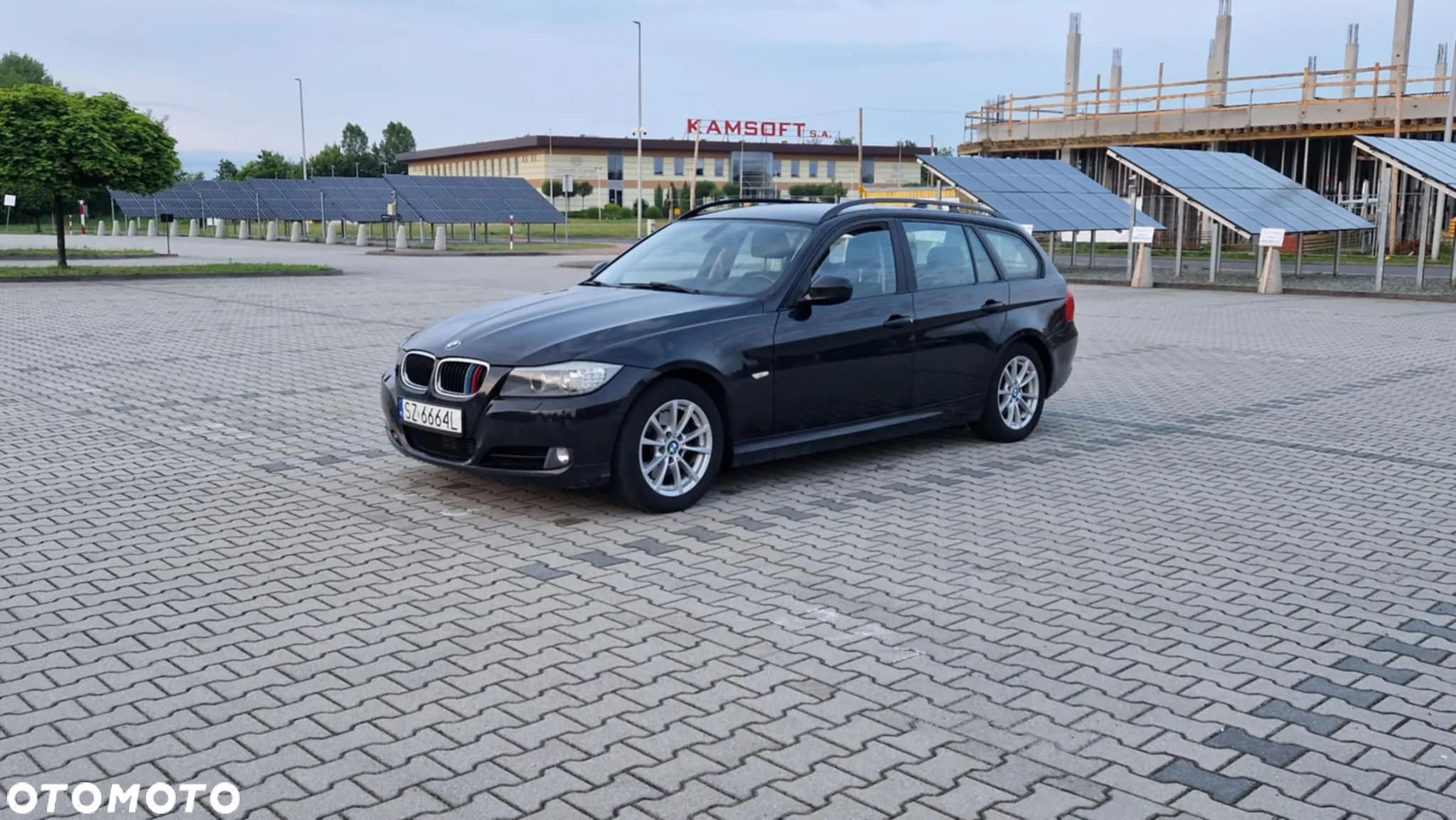 BMW Seria 3 318d Touring - 3
