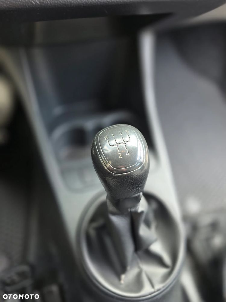 Skoda Fabia 1.6 TDI DPF Active - 32