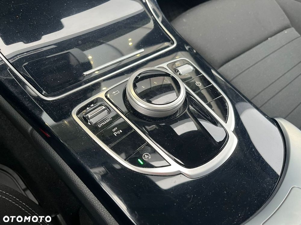 Mercedes-Benz Klasa C 160 9G-TRONIC - 24