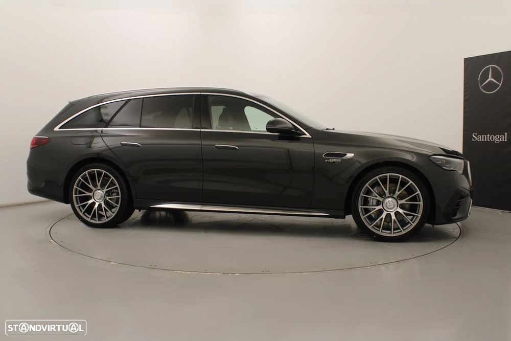 Mercedes-Benz E 53 AMG Hybrid 4Matic+ - 4