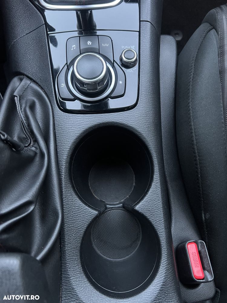 Mazda 3 G120 Revolution - 17