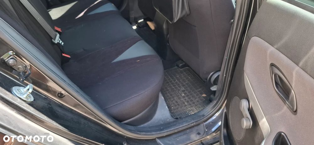 Kia Ceed 1.4 L - 3