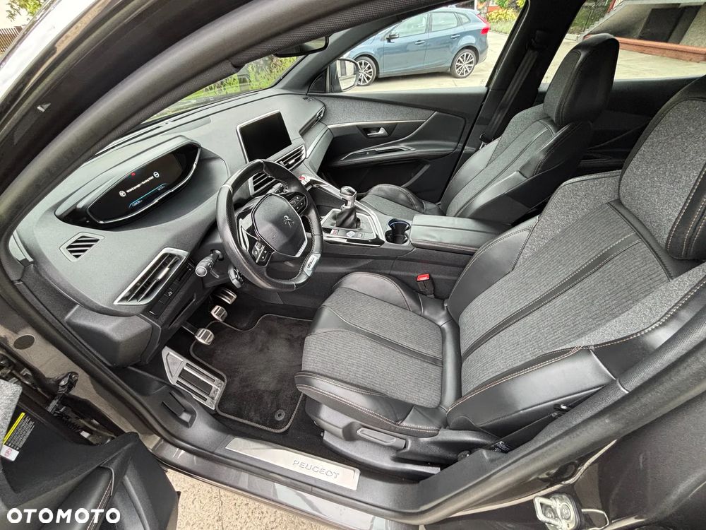 Peugeot 3008 - 18