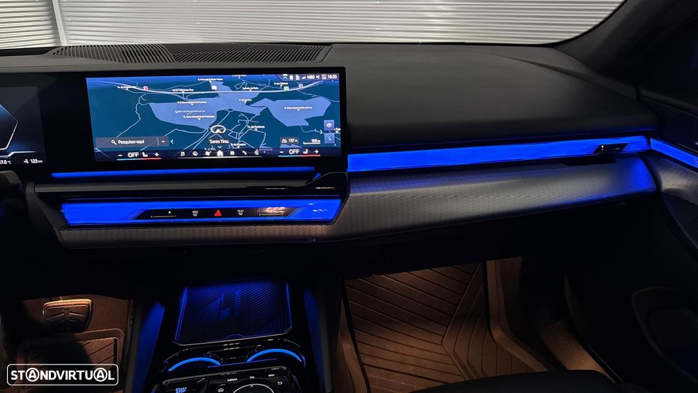 BMW i5 eDrive40 Pack Desportivo M - 21