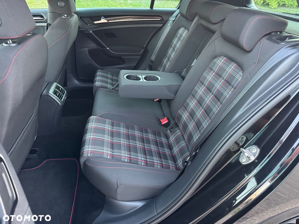 Volkswagen Golf GTI BlueMotion Technology - 6