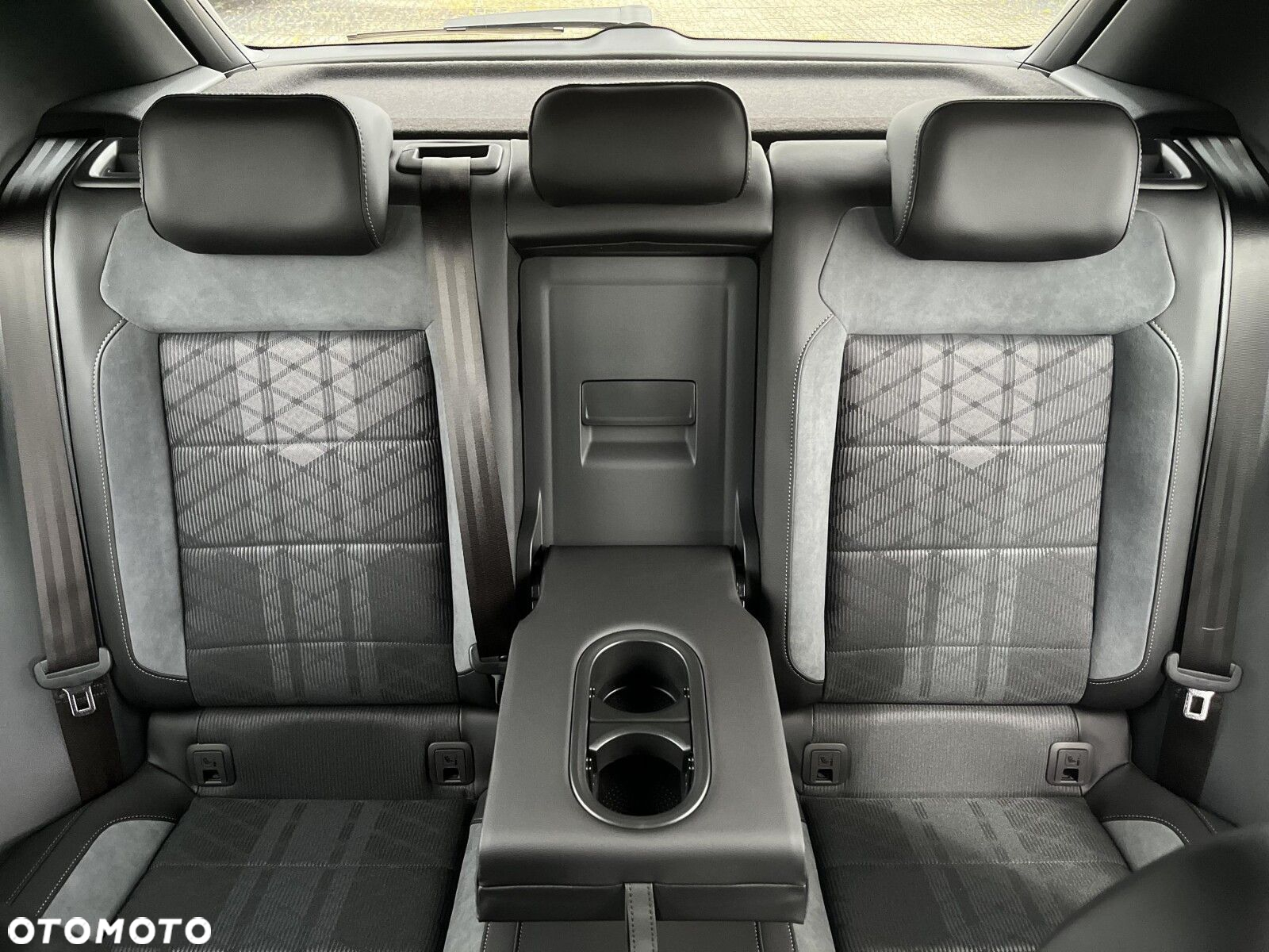 Volkswagen T-Roc - 23
