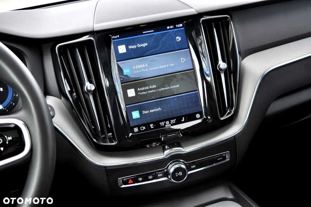 Volvo XC 60 B4 B Plus Dark - 30