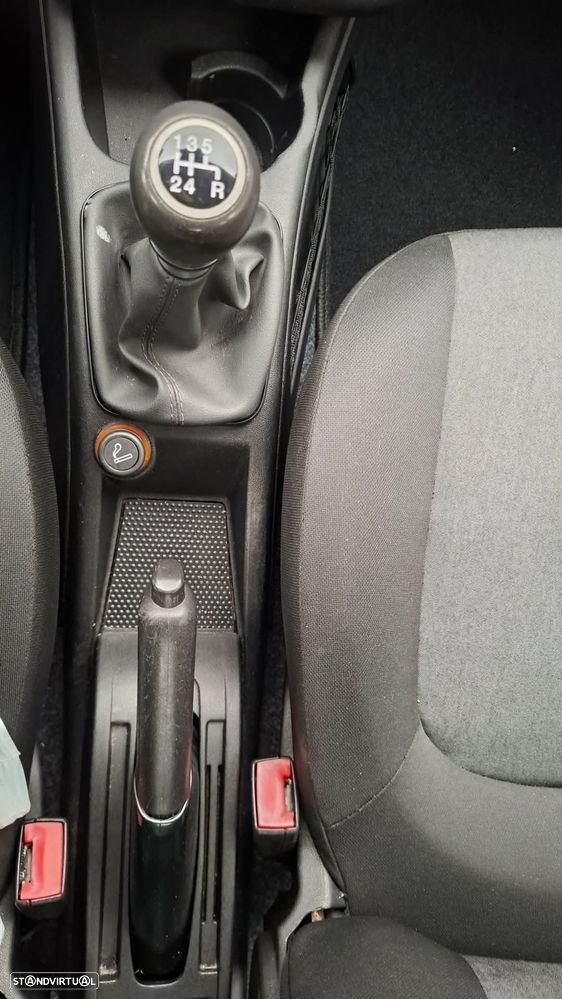 Fiat Punto 1.2 Lounge S&S - 18