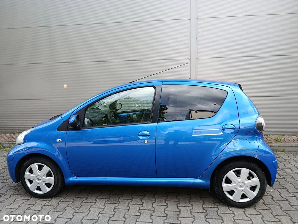 Toyota Aygo Cool&Go - 12