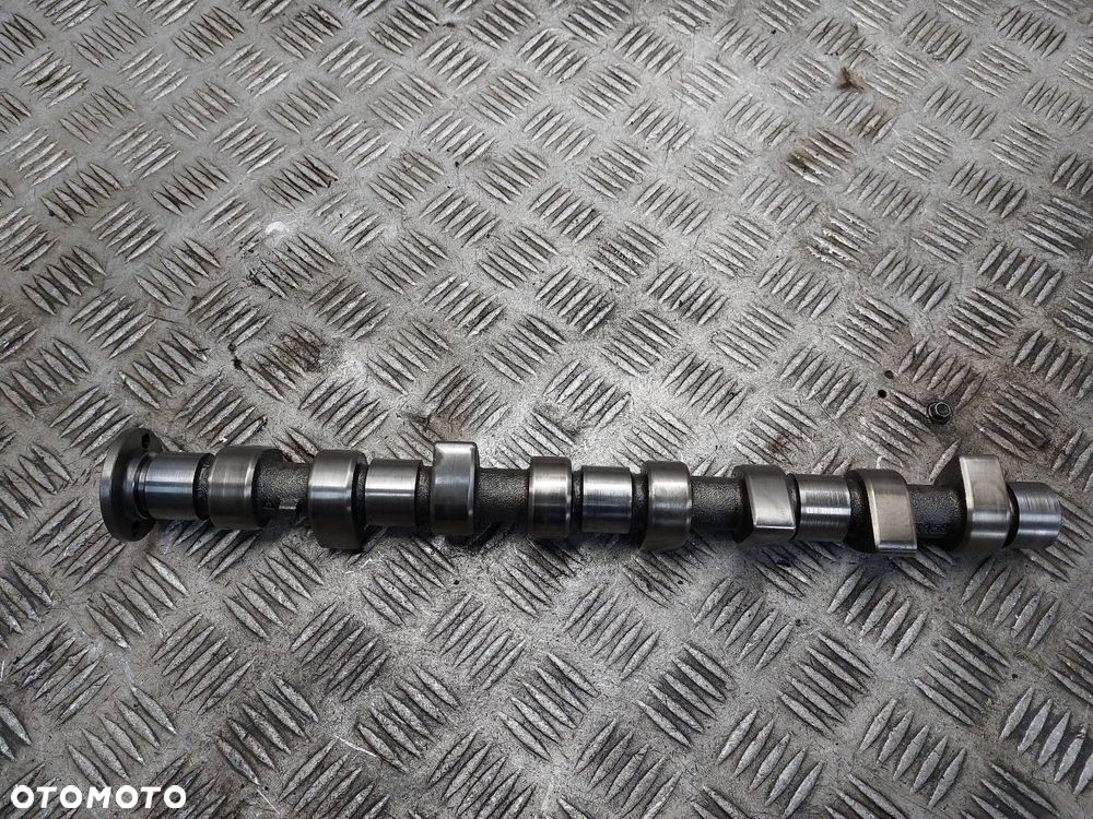 WAŁEK ROZRZĄDU MERCEDES-BENZ W201 190 2.0D OM601 - 1