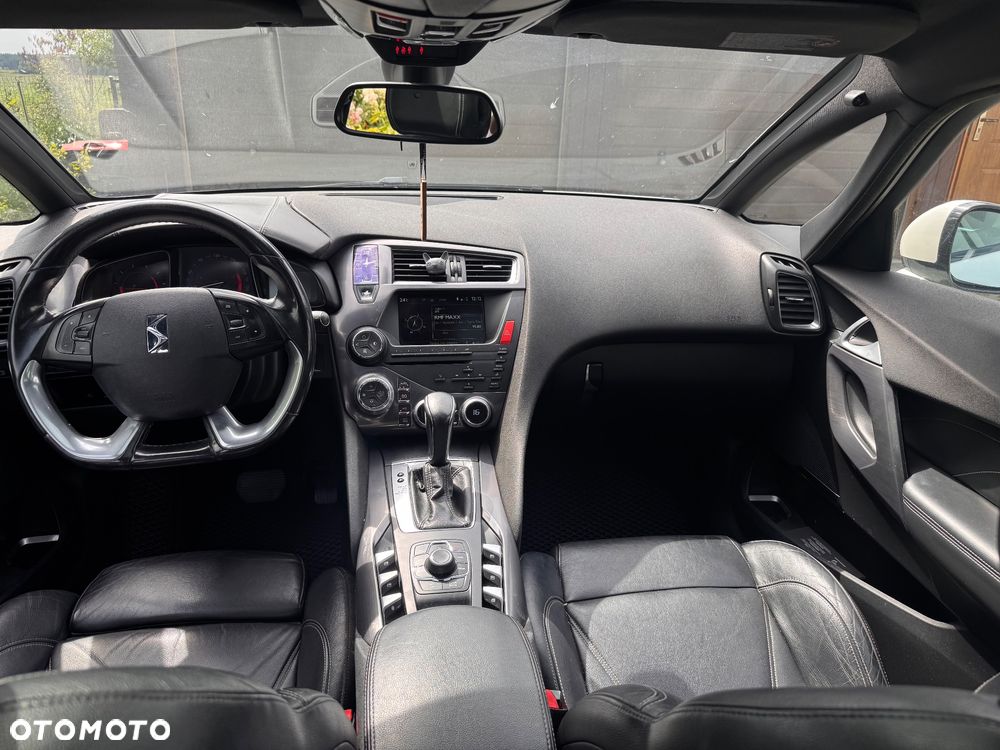 Citroën DS5 2.0 HDi SoChic - 6