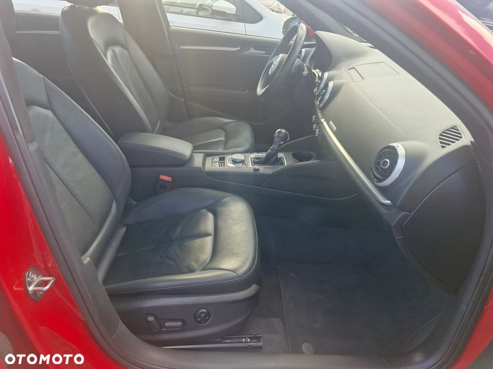 Audi A3 Limousine 40 TFSI quattro S tronic S line - 8