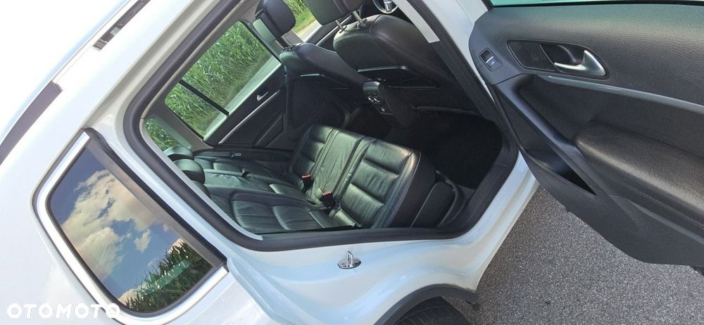 Volkswagen Tiguan - 25
