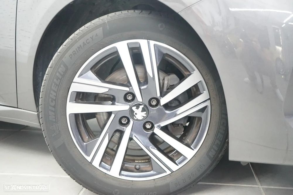 Peugeot 208 1.2 PureTech Allure - 10