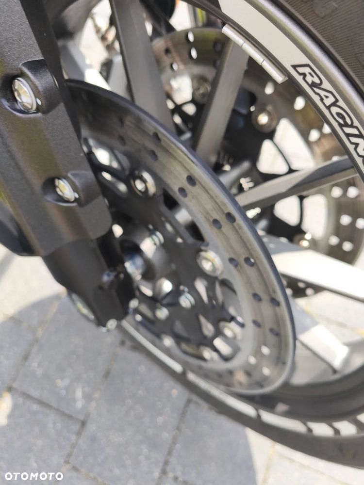 Benelli TRK 502 - 15