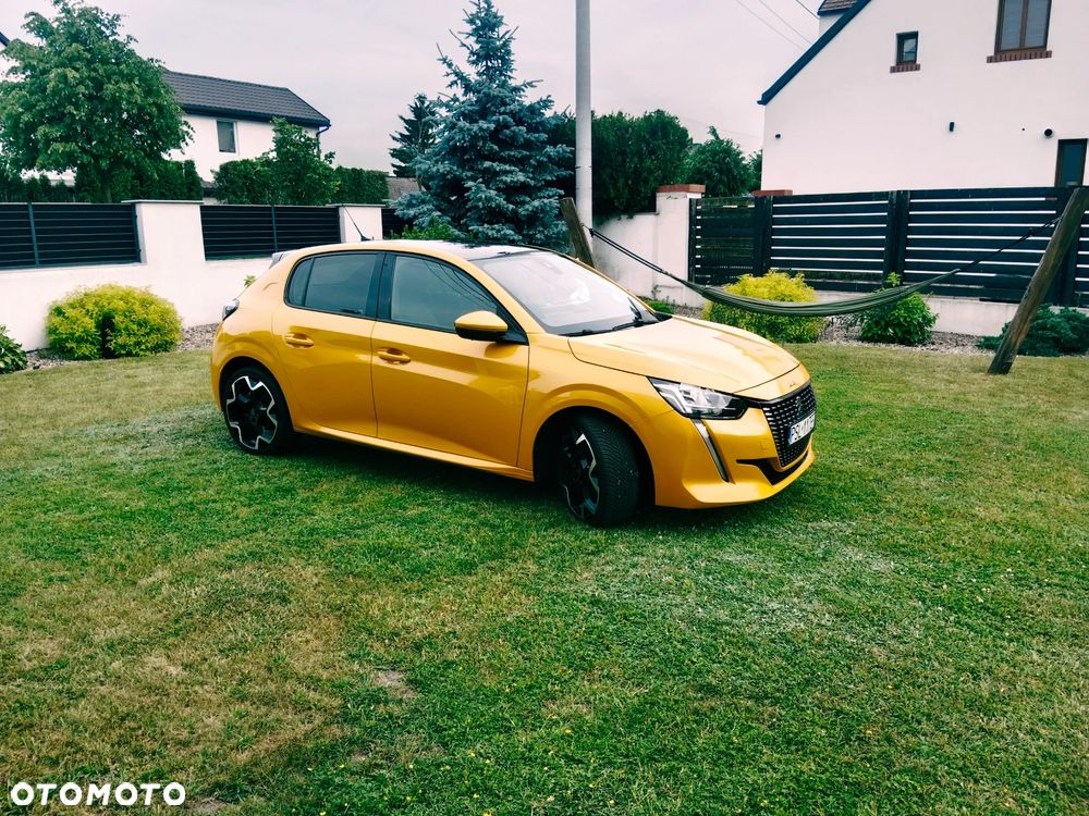 Peugeot 208 Benzin 100 Allure - 12