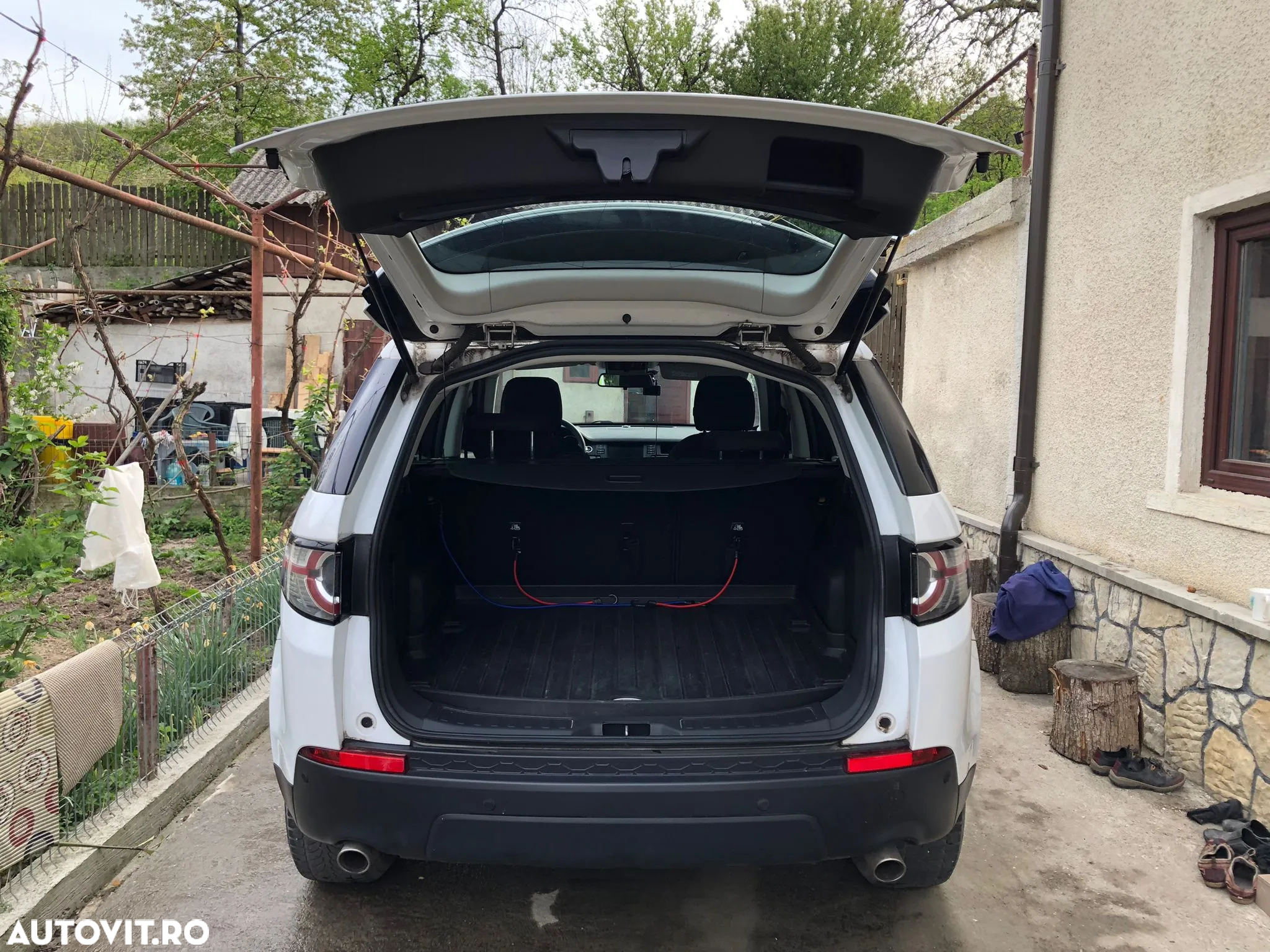 Land Rover Discovery Sport 2.0 l TD4 PURE Aut. - 4