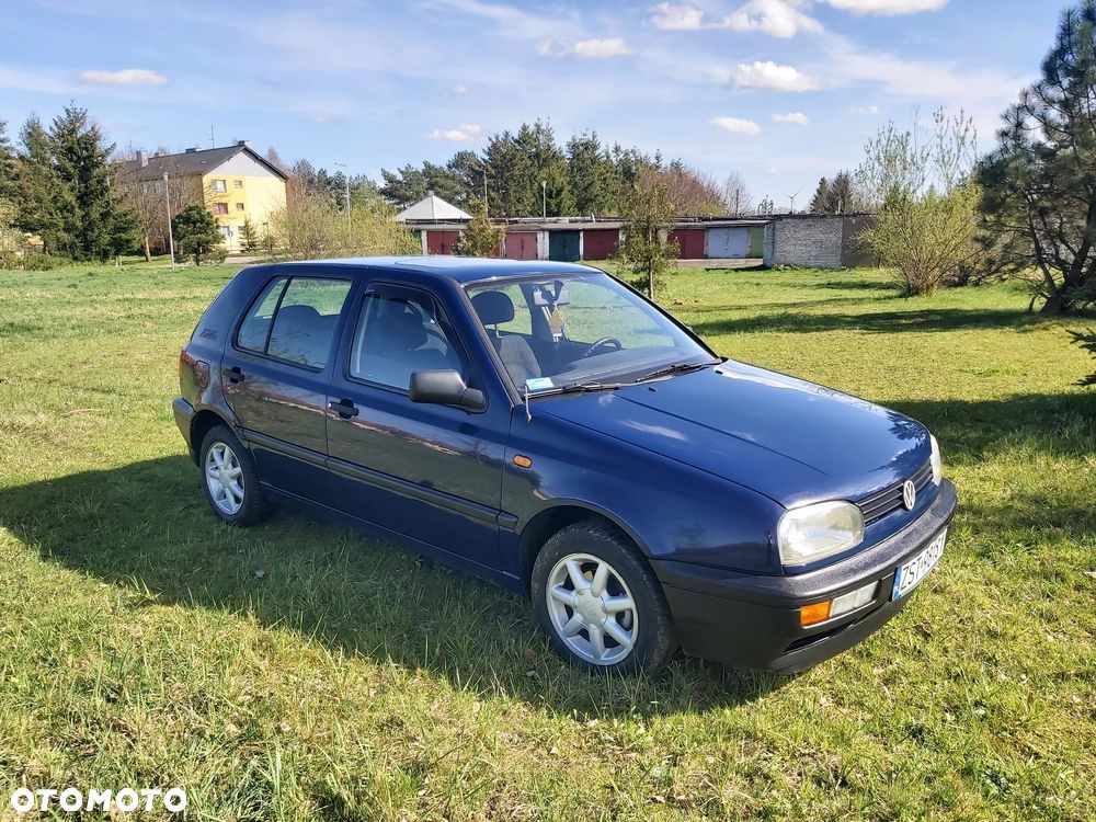 Volkswagen Golf 1.4 Spring - 1