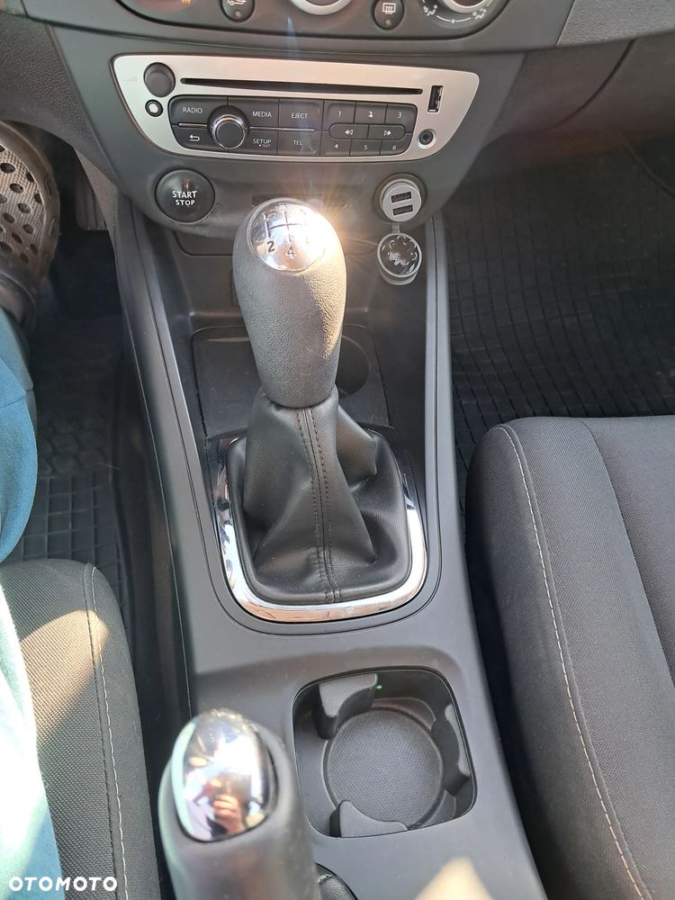 Renault Megane 1.5 dCi Authentique - 9