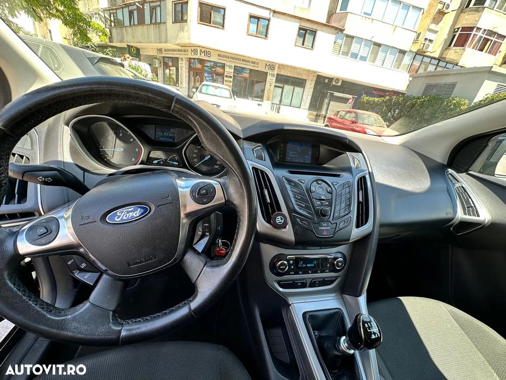 Ford Focus - 9