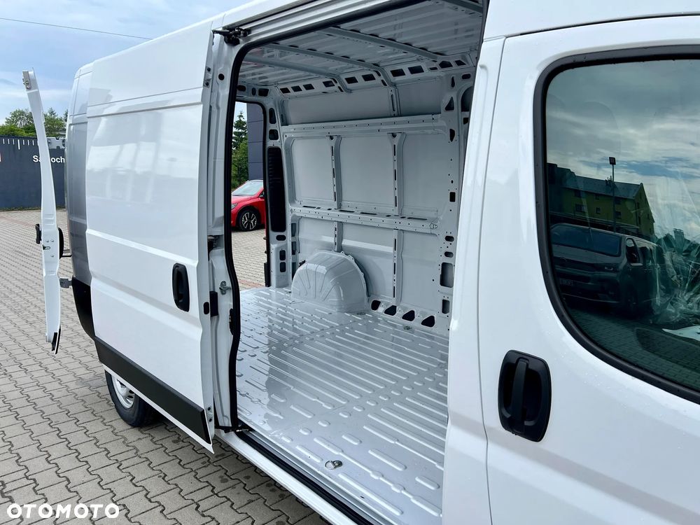 Peugeot Boxer Furgon L3H2 3.5T Heavy Diesel 2.2 140 KM - 14