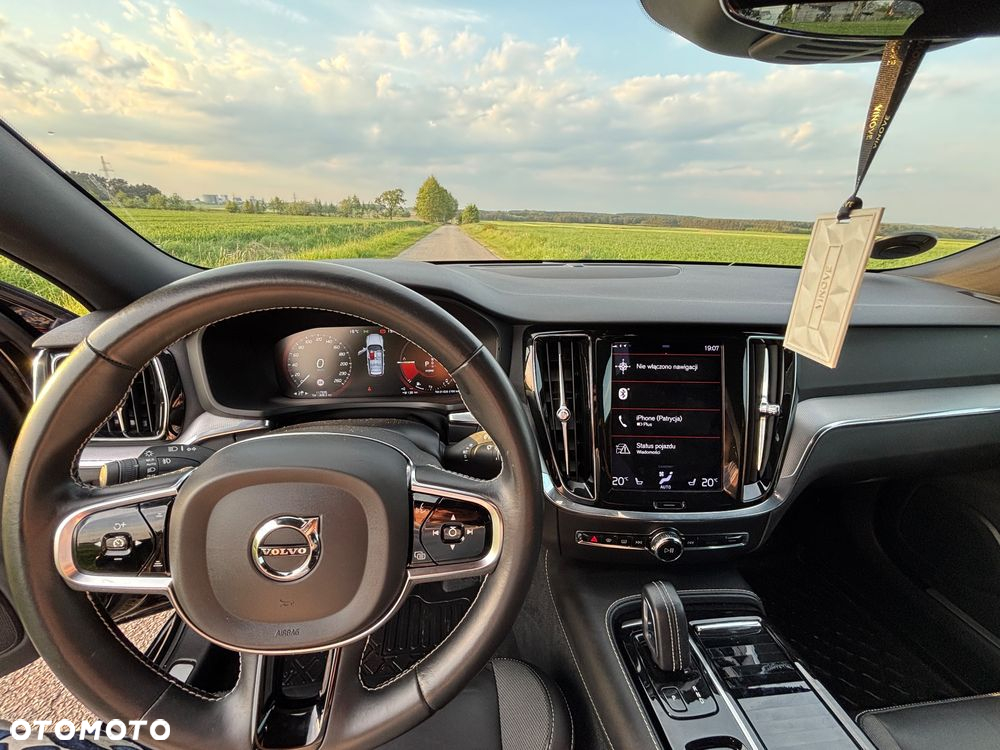 Volvo V60 T6 AWD Recharge Geartronic RDesign - 8
